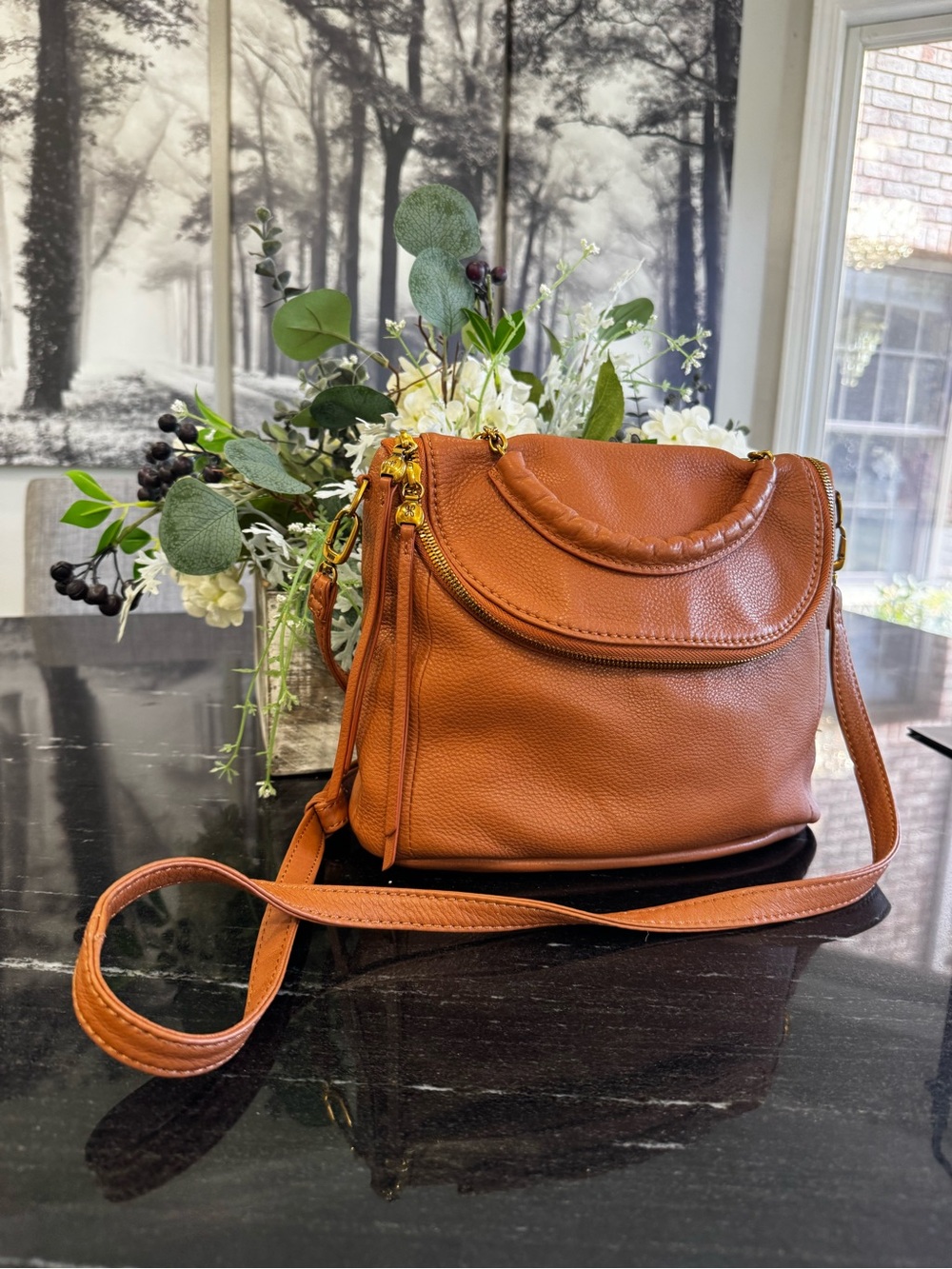 🧡HOBO Fern Foldover Leather Crossbody Messenger Cognac - Picture 7 of 16